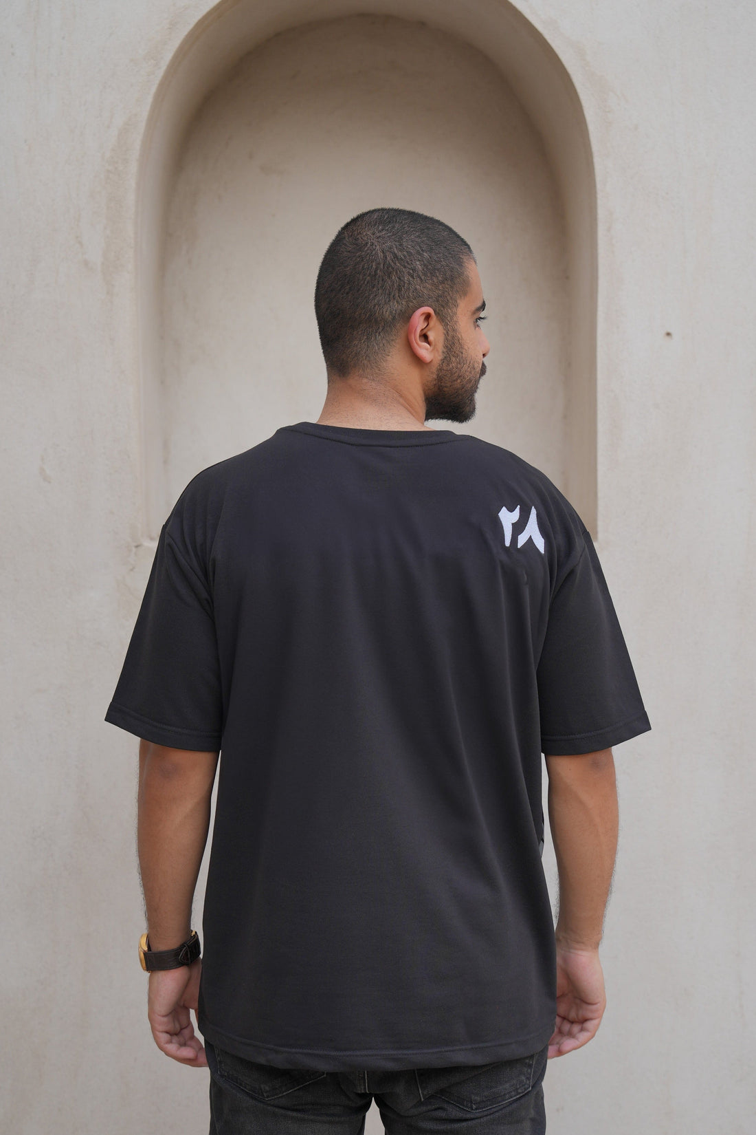 "Sunbuli Script" Oversized T-shirt in Black